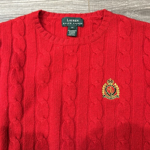 Vintage Ralph Lauren Sweater With Crest - Picture 4 of 5